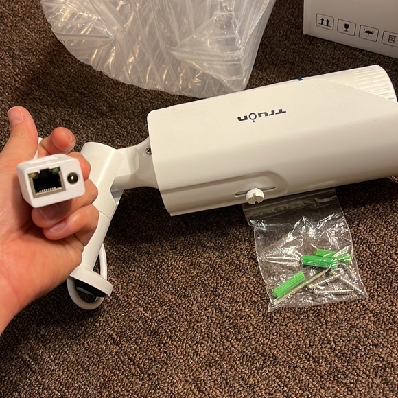 Truon NIR-B1032FV 720p IP Camera / IR Bullet Type / 42 IR / ICR / 2.8-12mm VF - Picture 4 of 5